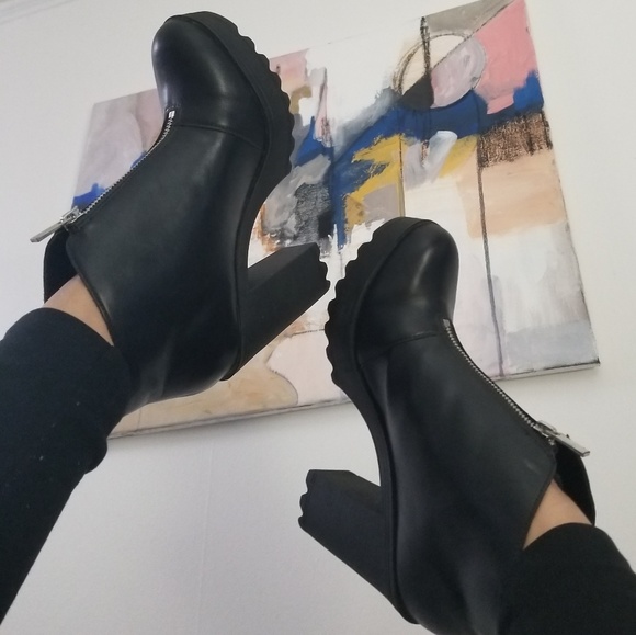 Chunky heel boots - Picture 3 of 4